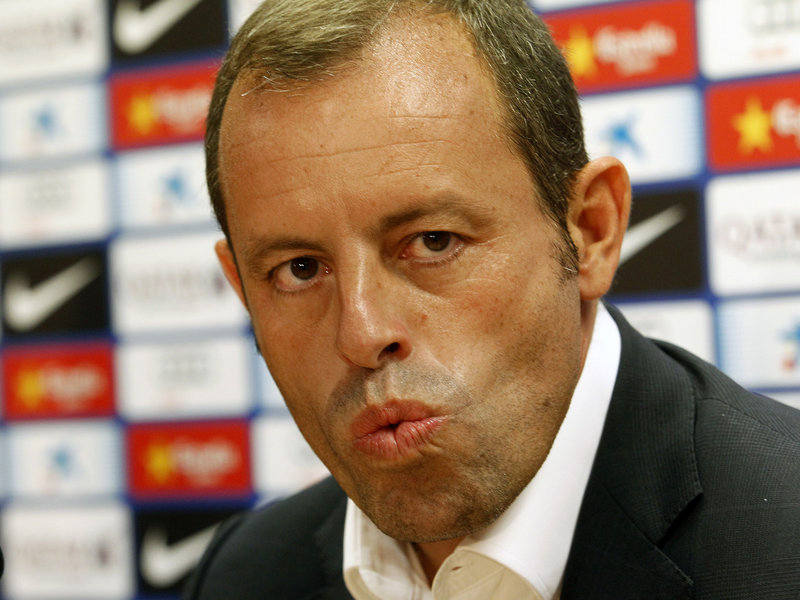   مصر اليوم - روسيل يستقيل من رئاسة برشلونة