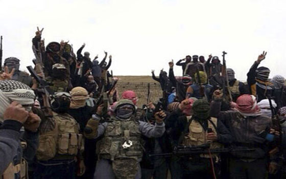   مصر اليوم - اشتباكات مع القاعدة في الرمادي وتوقيف خليَّة مسلَّحة تُجنِّد مقاتلين في نينَوَى