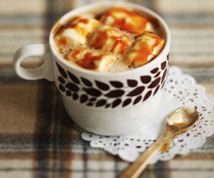 مصر اليوم - مشروب الكراميل بالمارشيملو