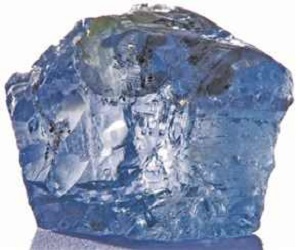   مصر اليوم - العثور على ماسّة زرقاء نادرّة في جنوب أفريقيّا