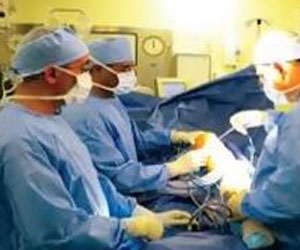   مصر اليوم - لأول مرة علي مستوي الصعيد إجراء جراحة قسطرة المخية