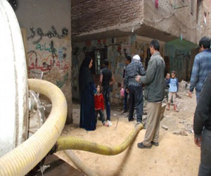   مصر اليوم - غرفة عمليات لحل مشكلات الصرف الصحي في بشتيل