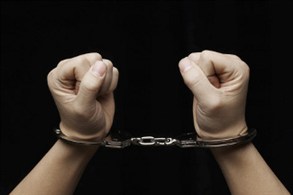   مصر اليوم - القبض على أردنيين اختلسا 250 ألفاً من سعودي