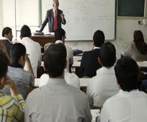   مصر اليوم - وزارة التعليم العراقية تدرُس افتتاح فرع لجامعة بريطانيَّة ومركز ثقافيٍّ في بغداد