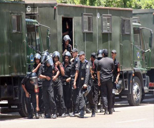   مصر اليوم - مقتل متظاهر خلال فض الأمن مسيرة لأنصار مرسي في قنا