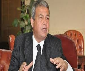   مصر اليوم - وزير الشباب يتفقد ميدان التحرير لمتابعة التجهيزات الجارية للاحتفال بالثورة