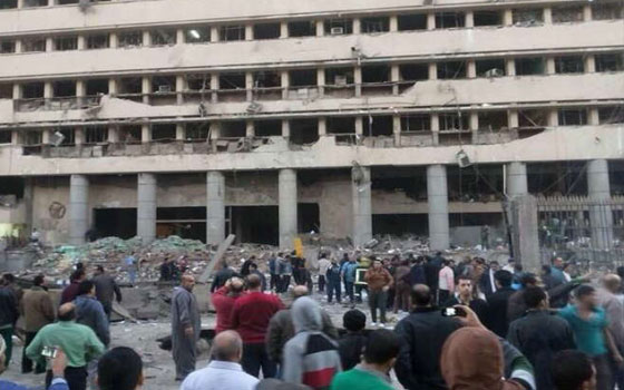   مصر اليوم - تضرّر المتحف الإسلاميّ بشدّة من انفجار مديرية أمن القاهرة