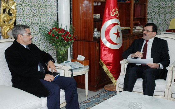   مصر اليوم - حكومة مهدي جمعة بـ20 وزيرًا والتأسيسي يؤجل المصادقة على الدستور إلى الأحد