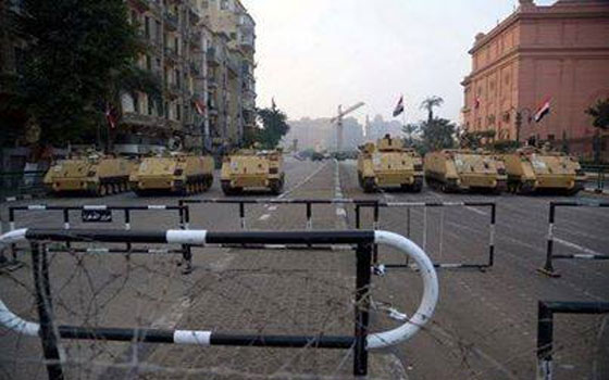   مصر اليوم - إغلاق ميادين القاهرة والجيزة ومنع المارة والسيارات من الدخول