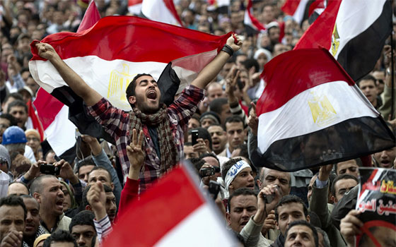   مصر اليوم - وزيّر الداخليّة يدعو رؤساء الأحزاب السياسيّة إلى الحشد للاحتفال بذكرّى 25 ينايّر