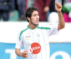   مصر اليوم - الصالحيّ يُمَدِّد عقده مع الرجاء إلى يونيو 2015