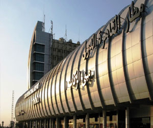   مصر اليوم - مدير أمن المطار :تعزيز الإجراءات الأمنية في المطار ومحيطه