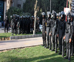 مصر اليوم - مجموعات قتالية لتأمين ختام مهرجان السينما بمعبد الكرنك في الأقصر