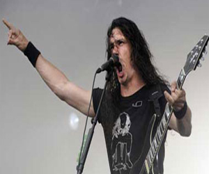   مصر اليوم - فرقة يو تو تخصص جزءًا من عائد أغانيها لصالح مرضى الإيدز