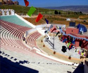 مصر اليوم - تأهيل مسرح الهواء الطلق بقسنطينة و تغطيته بشكل كامل