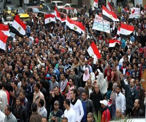   مصر اليوم - تحطّم منصّة الاحتفال في سوهاج من شدّة الزّحام