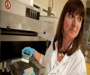   مصر اليوم - طالب روسى يخترع مادة بولى إثيلين تذوب فى الماء