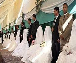   مصر اليوم - نيجيريا: حفلات زفاف جماعي لمئات المطلقات والأرامل المسلمات