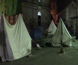   مصر اليوم - قوّات تمنع اعتصام الإخوان في المطريّة