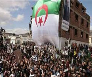   مصر اليوم - الإسلاميون والعلمانيون في الجزائر يقررون مقاطعة الإنتخابات الرئاسية