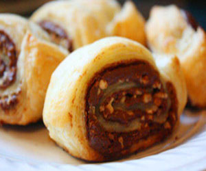   مصر اليوم - فطائر البندق بالعسل