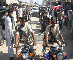   مصر اليوم - مقتل 6 شرطيين في اعتداءين على سيارتين للشرطة في كراتشي