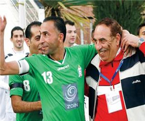   مصر اليوم - العراقي كاظم خلف يقترب من العودة لتدريب العربي الأردني