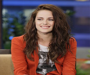   مصر اليوم - كريستن ستوارت ترغب بحلق شعرها ونقش وشم على رأسها