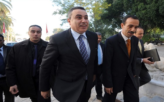   مصر اليوم - جمعة يقدّم تشكيلته الوزارية مساء الأحد بعد تجديد تكليفه من المرزوقي