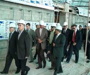   مصر اليوم - عودة أعمال الإنشاءات في مطار الغردقة من جديد