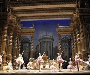   مصر اليوم - تعيين توجان سوكيف مديرًا موسيقيًا لفرقة البولشوى الروسية