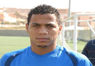   مصر اليوم - ميدو يوافق على انضمام لاعب إنبي الحر للزمالك