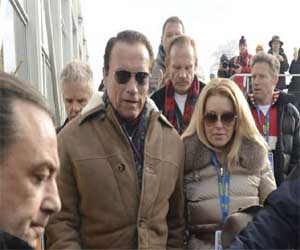   مصر اليوم - أرنولد شوارزنيجر يظهر برفقة صديقة جديدة في النمسا