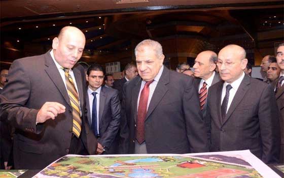   مصر اليوم - وزيّر الطيّران  يؤكد أن قطاعه يعتزمُ تنفيّذ مشروعات قوميّة كبرى في مصر