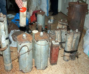   مصر اليوم - ضبط 18 عبوة معدة للتفجير داخل أحد المعامل في حلوان