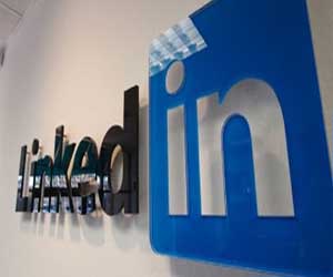   مصر اليوم - شبكة لينكدين تحاول استعادة ريادتها من خلال الأعمال الاجتماعية