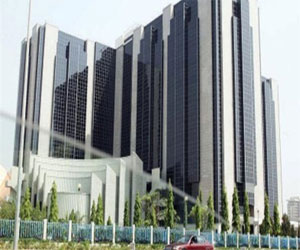   مصر اليوم - المركزي النَّيجيري يُخطِّط لتحويل 7% من احتياطي الدُّولار إلى اليوان