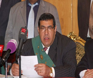   مصر اليوم - تأجيل اقتحام السجون إلى جلسة 22 شباط