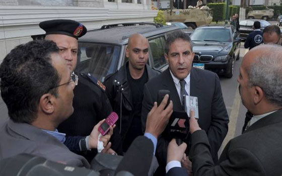   مصر اليوم - أبو زيد يتفقد المنشآت الرياضية في الإسماعيلية ويحضر   ماراثون  لا للإرهاب 