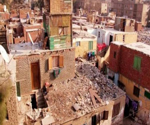   مصر اليوم - محافظ البحر الأحمر يناقش تعديل خطة تطوير المناطق العشوائية