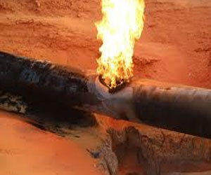 مصر اليوم - النيابة العامة تبدأ التحقيق في تفجير خط الغاز جنوب العريش