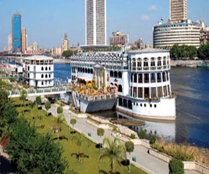 مصر اليوم - مياه الشرب تنقطع بالأقصر لمدة 3 ساعات بسبب زيوت البواخر السياحية