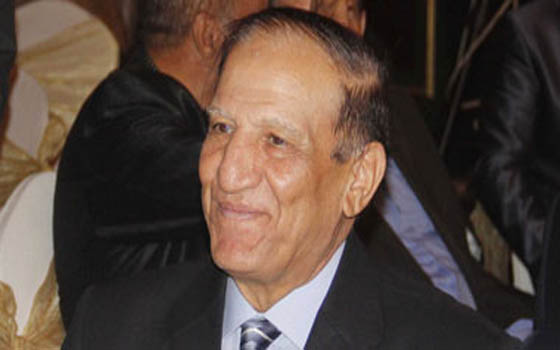   مصر اليوم - مصادر تؤكِّد لـ مصر اليوم أن عنان سيخوض السباق وموافي يُعلِن انسحابه