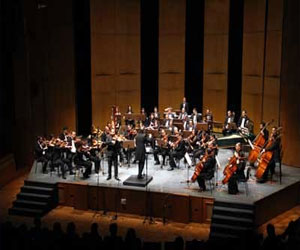 مصر اليوم - تنويعات لحنية جمعت بين الشرق والغرب في حفل الفرقة الوطنية السيمفونية السورية