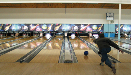   مصر اليوم - افتتاح البطولة الدوليَّة للبولينج في الغردقة بمشاركة 14 دولة