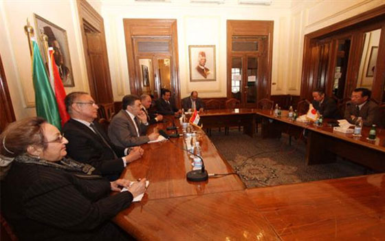   مصر اليوم - 7 أحزاب مدنيَّة تُطالب منصور بإجراء حوار مجتمعي بشأن قوانين تنظيم الانتخابات