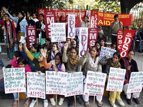   مصر اليوم - سياسية هندية تُحمل النساء مسؤولية تعرضهن للاغتصاب