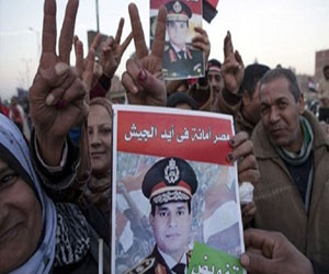 مصر اليوم - مسيرة لأبناء المحلة تطالب المشير السيسى بالترشيح للرئاسة