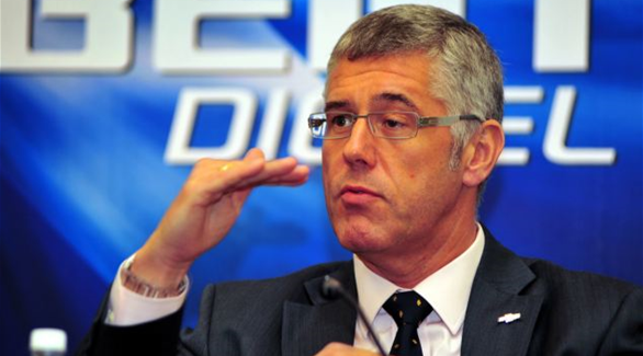   مصر اليوم - مليونير ينتحر لأنه غضب من زوجته