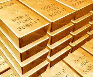   مصر اليوم - شحن 199 كجم ذهب من منجم السكري إلى كندا لتنقيتها